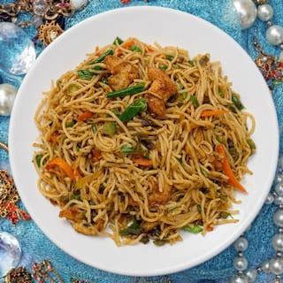 Chicken Hakka Noodels